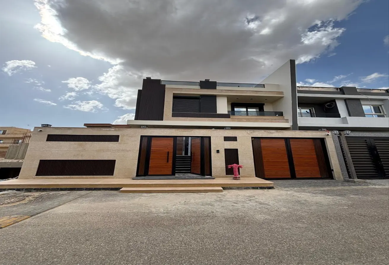 72450872 - Property Main Image