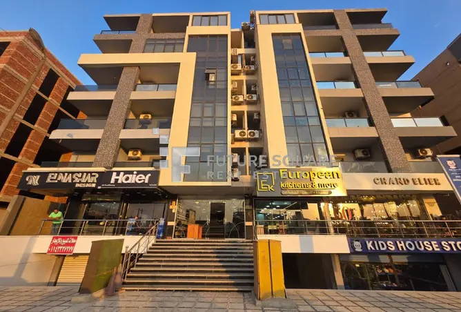 121657638 - Property Image 3