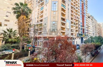 Apartment - 3 Bedrooms - 3 Bathrooms for sale in Al Fath St. - Janaklees - Hay Sharq - Alexandria