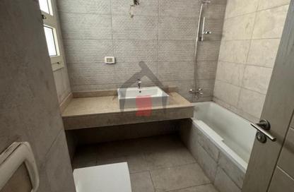 Apartment - 4 Bedrooms - 3 Bathrooms for sale in New Giza - Cairo Alexandria Desert Road - 6 October City - Giza