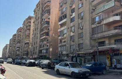 Apartment - 3 Bedrooms - 2 Bathrooms for sale in Nasr St. - Hay El Maadi - Cairo