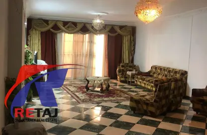 شقة - 2 غرف نوم - 2 حمامات للبيع في شارع الدكتور محمد النبوي المهندس - الحديقة الدولية - الحي السابع - مدينة نصر - القاهرة