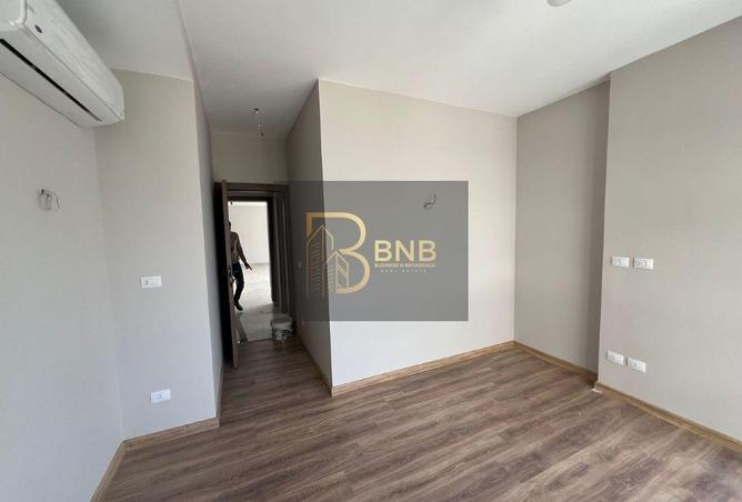 83674769 - Property Image 3
