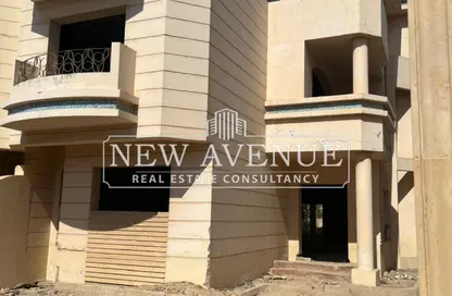 فيلا - 4 غرف نوم - 4 حمامات للبيع في جولدن هايتس - المستثمرين الشمالية - مدينة القاهرة الجديدة - القاهرة