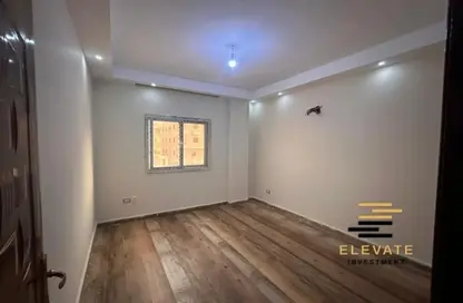 Apartment - 3 Bedrooms - 3 Bathrooms for rent in North Lotus - El Lotus - New Cairo City - Cairo