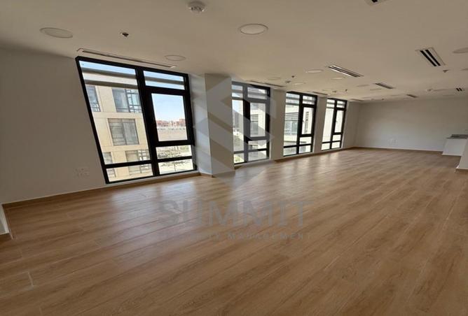 98833792 - Property Image 3