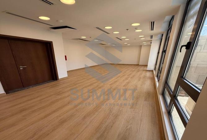 98833792 - Property Image 2