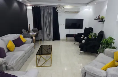 Apartment - 2 Bedrooms - 1 Bathroom for rent in El Rehab Extension - Al Rehab - New Cairo City - Cairo