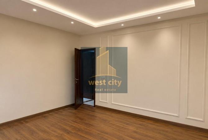 102899143 - Property Image 3
