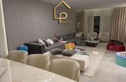 دوبلكس - 4 غرف نوم - 5 حمامات للايجار في ذا كراون - طريق مصر اسكندرية الصحراوي - مدينة 6 أكتوبر - الجيزة