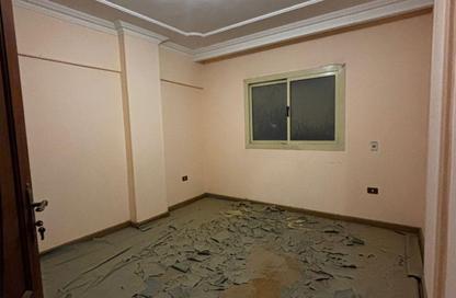 Apartment - 3 Bedrooms - 2 Bathrooms for sale in Togary St. - Zahraa El Maadi - Hay El Maadi - Cairo