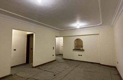 Apartment - 3 Bedrooms - 2 Bathrooms for sale in Togary St. - Zahraa El Maadi - Hay El Maadi - Cairo