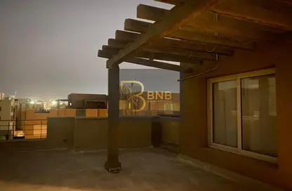 (بنتهاوس  (روف - 3 غرف نوم - 3 حمامات للايجار في ذا فيلدج - المستثمرين الجنوبية - مدينة القاهرة الجديدة - القاهرة