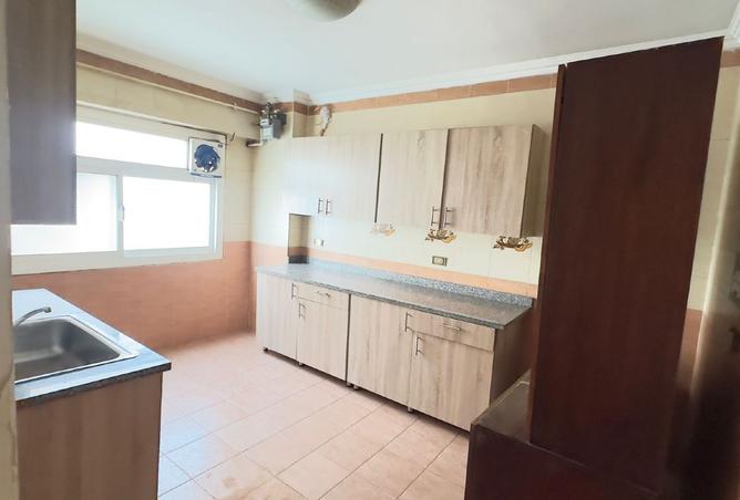 97421800 - Property Main Image