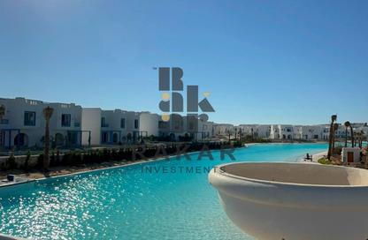 Chalet - 2 Bedrooms - 2 Bathrooms for sale in Mountain View - Ras Al Hekma - North Coast