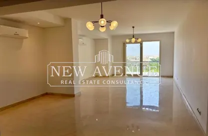 شقة - 3 غرف نوم - 3 حمامات للبيع في سيراس - اب تاون كايرو - المقطم - القاهرة