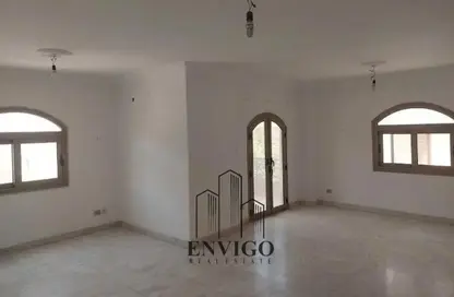 Apartment - 3 Bedrooms - 2 Bathrooms for sale in Area A - Ganoob El Acadimia - New Cairo City - Cairo