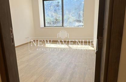 Office Space - 2 Bedrooms - 1 Bathroom for rent in Lake View Residence - 5th Settlement Compounds - The 5th Settlement - New Cairo City - Cairo
