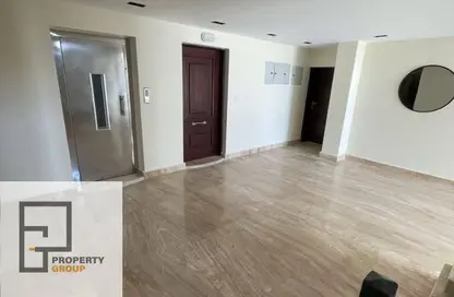Apartment - 2 Bedrooms - 1 Bathroom for sale in بوابة النعيم - Riviera City - Sheikh Zayed City - Giza