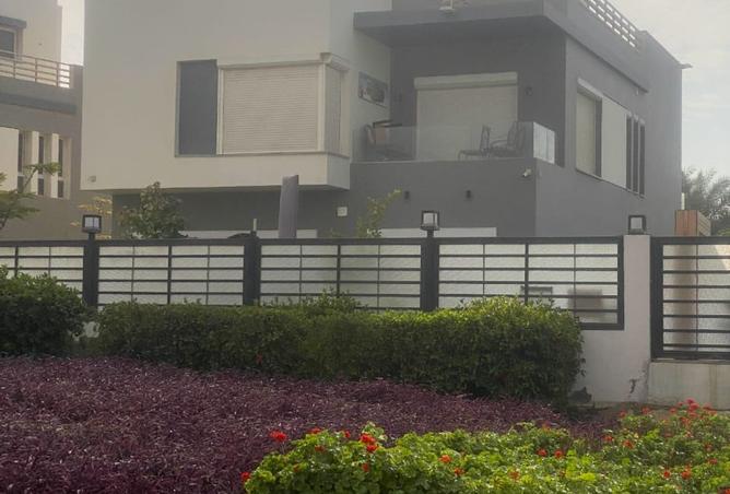 98277594 - Property Image 3