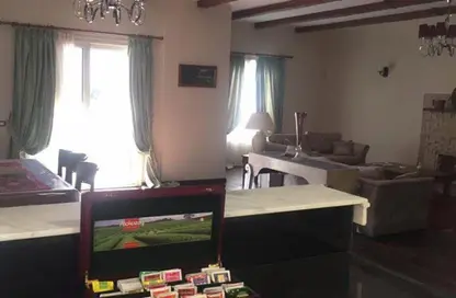 شقة - 3 غرف نوم - 2 حمامات للايجار في شارع ابو موسي الاشعري - التجمع الاول - مدينة القاهرة الجديدة - القاهرة