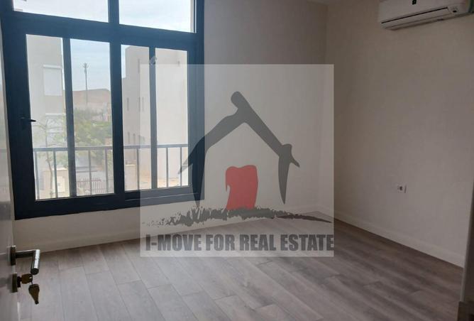 8709012 - Property Image 2