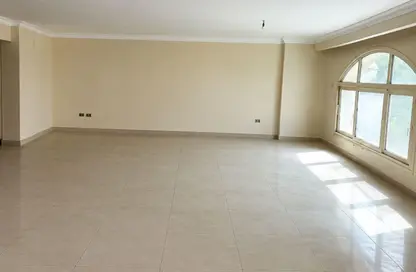 Apartment - 3 Bedrooms - 3 Bathrooms for sale in Street 17 - District 5 - The 5th Settlement - New Cairo City - Cairo