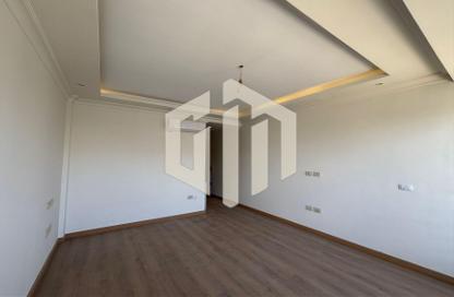 Apartment - 3 Bedrooms - 3 Bathrooms for rent in Cluster 18 - Hyde Park - New Cairo City - Cairo