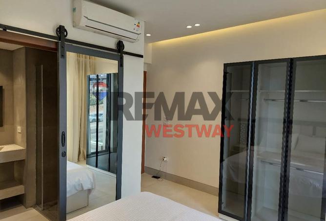 70372574 - Property Image 3