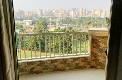 شقة - 3 غرف نوم - 2 حمامات للايجار في شارع ابو قير - سبورتنج - حي شرق - الاسكندرية