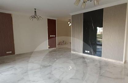 شقة - 3 غرف نوم - 3 حمامات للايجار في ذا كورت ياردز - كمبوندات الشيخ زايد - الشيخ زايد - الجيزة
