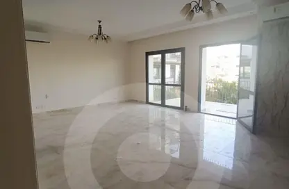 Apartment - 3 Bedrooms - 3 Bathrooms for rent in The Courtyards - Sheikh Zayed Compounds - Sheikh Zayed City - Giza