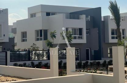 Townhouse - 3 Bedrooms - 3 Bathrooms for sale in HPR 1 - Hyde Park - New Cairo City - Cairo