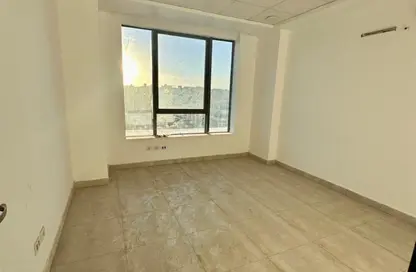 Medical Facility - Studio - 2 Bathrooms for sale in Park Yard Mall - 1st District - 6 October City - Giza