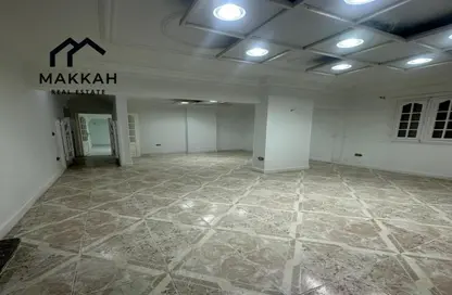 Office Space - 2 Bedrooms - 2 Bathrooms for rent in Salah Salem St. - Roxy - Heliopolis - Masr El Gedida - Cairo