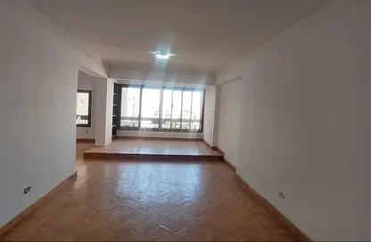 Apartment - 2 Bedrooms - 2 Bathrooms for rent in Street 257 - Maadi - Hay El Maadi - Cairo