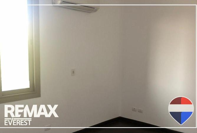 52459783 - Property Image 3