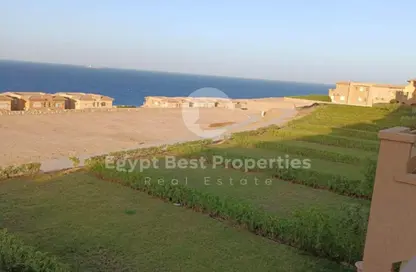 منزل مزدوج - 3 غرف نوم - 2 حمامات للبيع في تلال السخنة - العين السخنة - السويس