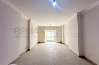 Apartment - 3 Bedrooms - 3 Bathrooms for rent in Sawary - Alexandria Compounds - Alexandria