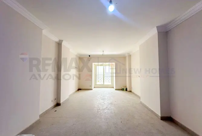 77612156 - Property Image 2