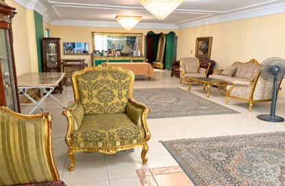 Apartment - 3 - 2 for sale in Cornish El Nile St. - Maadi - Hay El Maadi - Cairo