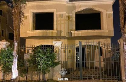 فيلا - 5 غرف نوم - 5 حمامات للبيع في الباتيو برايم - الباتيو - كمبوندات الشروق - مدينة الشروق - القاهرة
