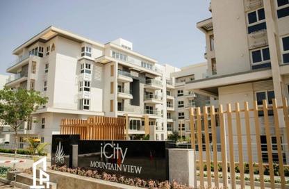 iVilla - 4 Bedrooms - 3 Bathrooms for sale in Mountain View iCity - 5th Settlement Compounds - The 5th Settlement - New Cairo City - Cairo
