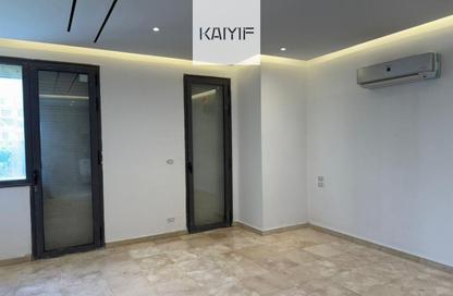 Apartment - 3 Bedrooms - 2 Bathrooms for sale in Eastown - 5th Settlement Compounds - The 5th Settlement - New Cairo City - Cairo