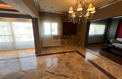 Apartment - 2 Bedrooms - 3 Bathrooms for sale in Baghdad St. - El Korba - Heliopolis - Masr El Gedida - Cairo