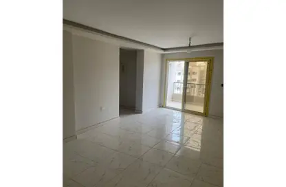 شقة - 3 غرف نوم - 2 حمامات للايجار في شارع افريقيا - امتداد مصطفي النحاس - المنطقة التاسعة - مدينة نصر - القاهرة