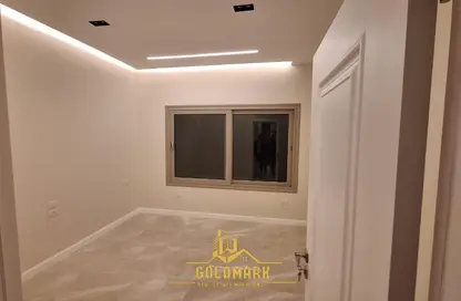 Apartment - 2 Bedrooms - 2 Bathrooms for rent in Galleria Moon Valley - South Investors Area - New Cairo City - Cairo