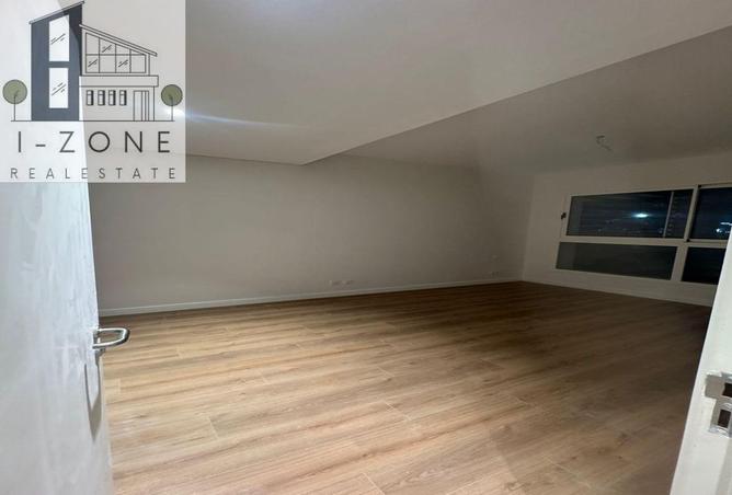 66700900 - Property Image 2