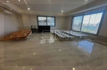 شقة - 3 غرف نوم - 3 حمامات للايجار في غرب الجولف - كمبوندات القطامية - القطامية - مدينة القاهرة الجديدة - القاهرة