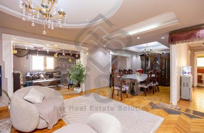 Apartment - 4 Bedrooms - 2 Bathrooms for sale in Lageteh St. - Ibrahimia - Hay Wasat - Alexandria